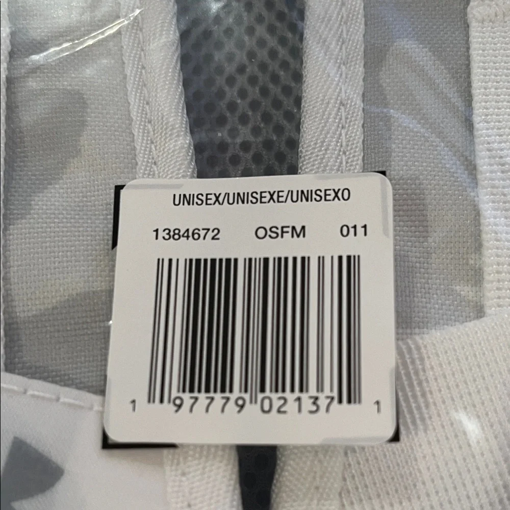 Under Armour Hustle 6.0 Gray/Silver Backpack/NWT